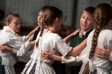 Barkóca és Árendás táncegyüttes jubileumi gálája / Jászberény Online / Szalai György